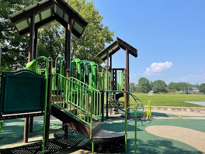 Briarcliff Woods Park and Lake