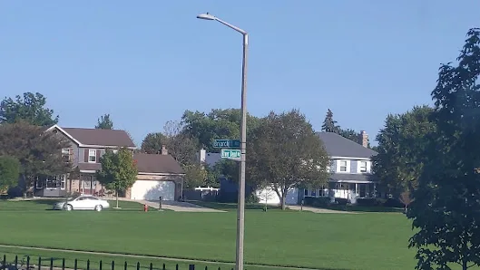 Briarcliff Woods Park and Lake photo 3