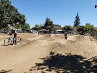 Calabazas Park photo 4