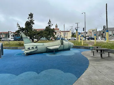 Carl Larsen Park photo 3