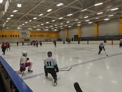 Centennial Sportsplex Fitness & Tennis Center photo 4