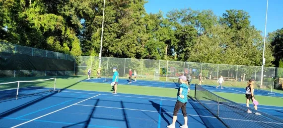 Charleston Tennis Club photo 2