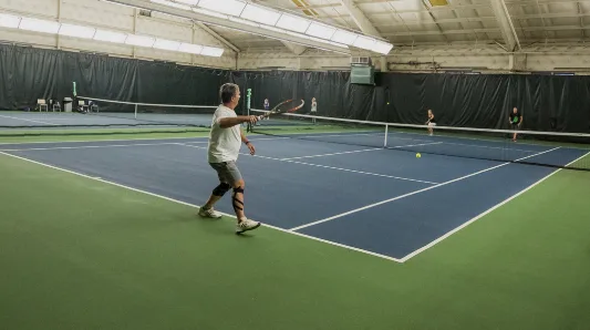 Courtside West Racquet & Fitness photo 2