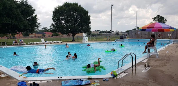 Dottie Lynn Recreation Center photo 2