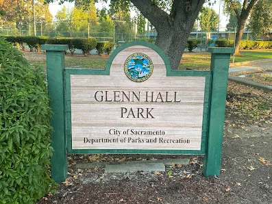 Glenn Hall Park photo 2