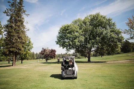 Illahe Hills Country Club photo 2