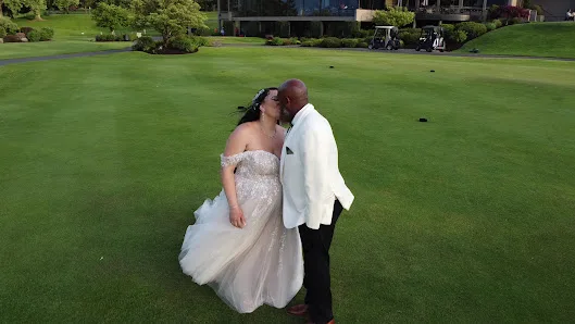 Illahe Hills Country Club photo 3