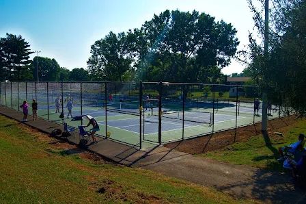 John Sevier Park Tennis & Pickleball Courts photo 3
