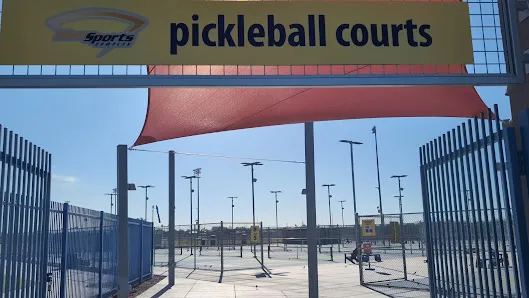Kino-Pickleball Courts photo 2