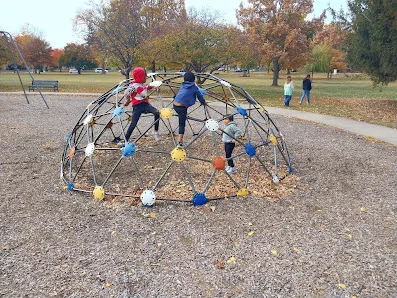 Lakeside Park Pickleball and Tennis Courts