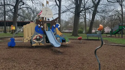 Lions Park photo 2