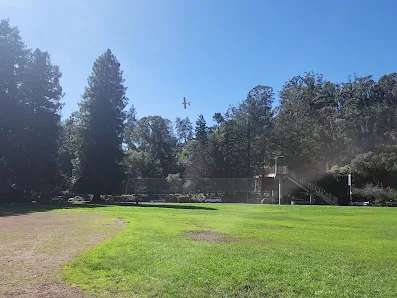 Montclair Park photo 3