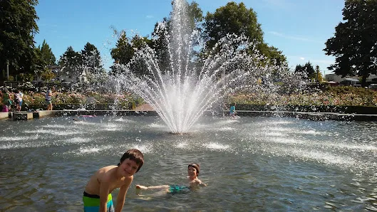 Peninsula Park Community Center photo 2