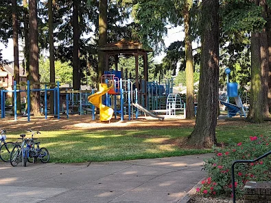 Peninsula Park Community Center photo 4