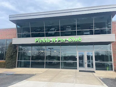 Pickle N Par Club (Smithtown) photo 2