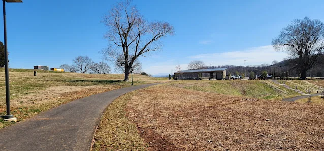 Pickleball Court at Lakeshore Park photo 2