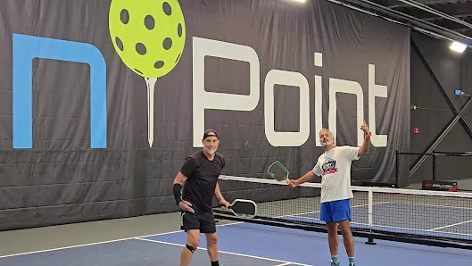 Pin Point Indoor Pickleball & Golf photo 2