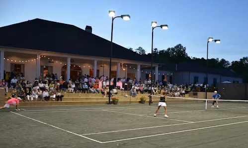 River Hills Club photo 2