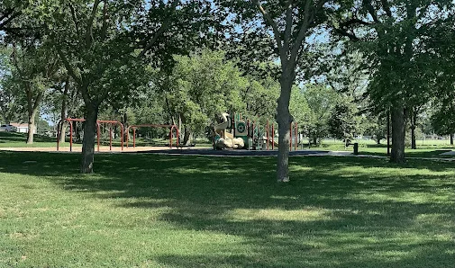 Seng Park at University Place photo 2