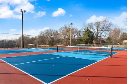 Seven Oaks Pickleball Courts with Lights