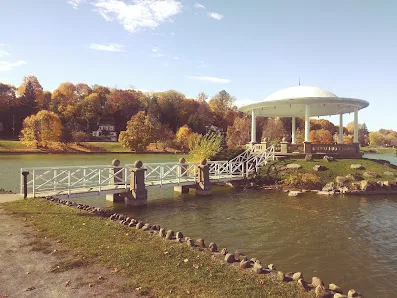 Upper Onondaga Park photo 3