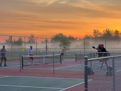 Veterans Park Pickleball Courts photo 2