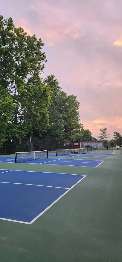 West Hills Pickleball Courts