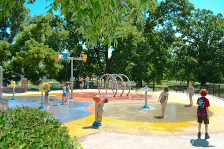 Whiteside Park Community Center photo 2