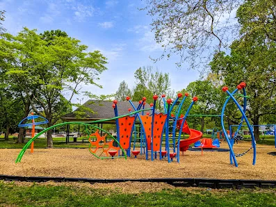 Woodland Park photo 2